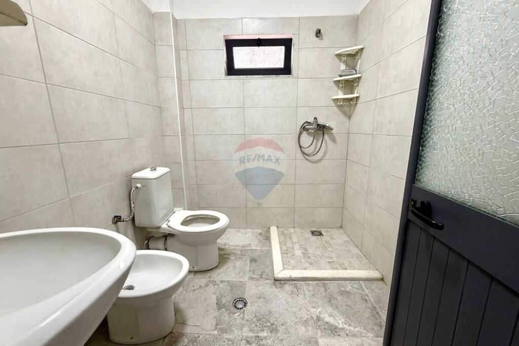 Apartament - Për Shitje - Rruga Ndre Mjeda, Tiranë