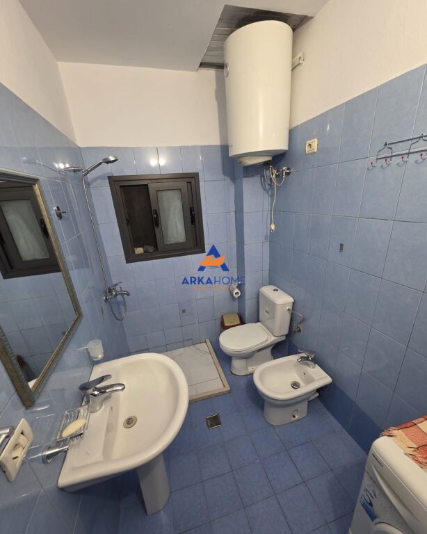 APPARTAMENTO IN AFFITTO 1+1 "VICINO ALLA SCUOLA HASAN PRISHTINA, CIMITERO BAMIT" 40.000 LEKE