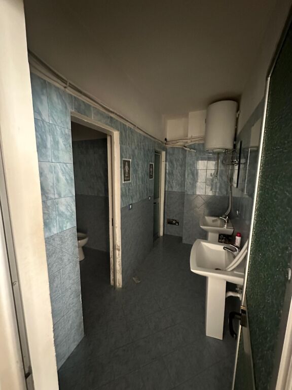 Business premises for rent – Ideal for Call Center in the center of Durres