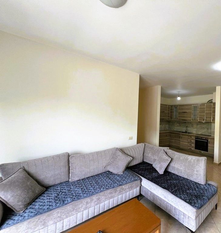 Apartament 2+1 Me Qira në Globe, Tiranë - 550€ | 105.56 m²