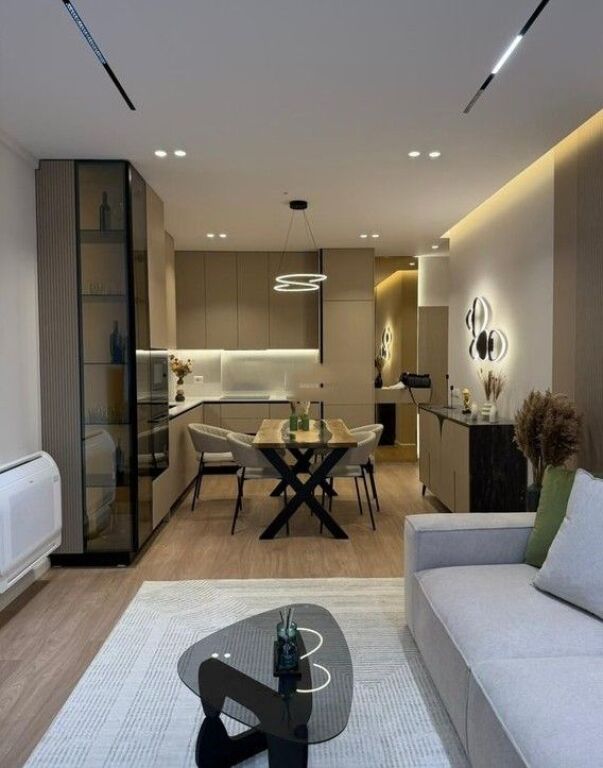Super Apartament 2+1+2 për Qira tek Golden Tower – Rruga Mine Peza, Tiranë