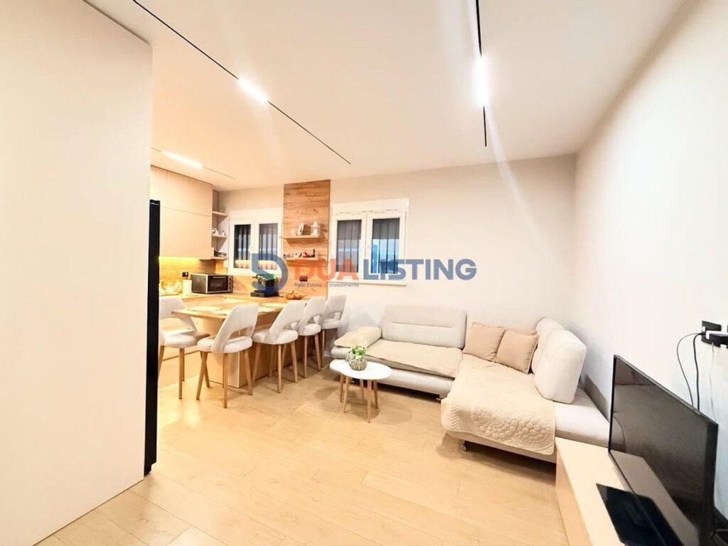 epet me qira apartament 2+1, Rruga e Dibres !