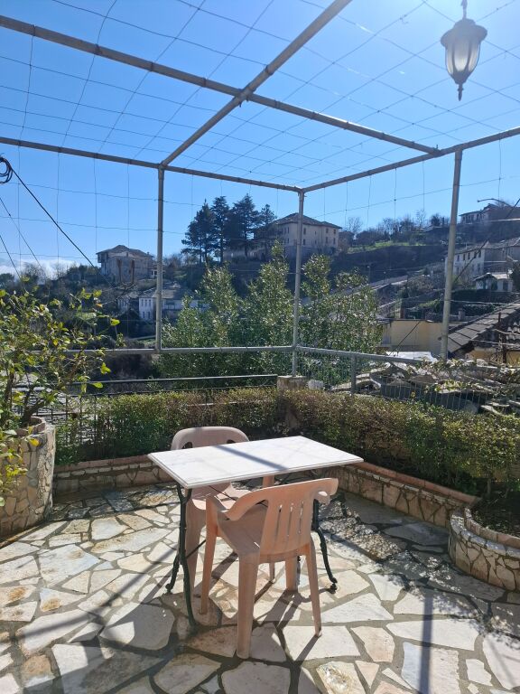 VILLA IN VENDITA  DUNAVAT  2 GJIROKASTER