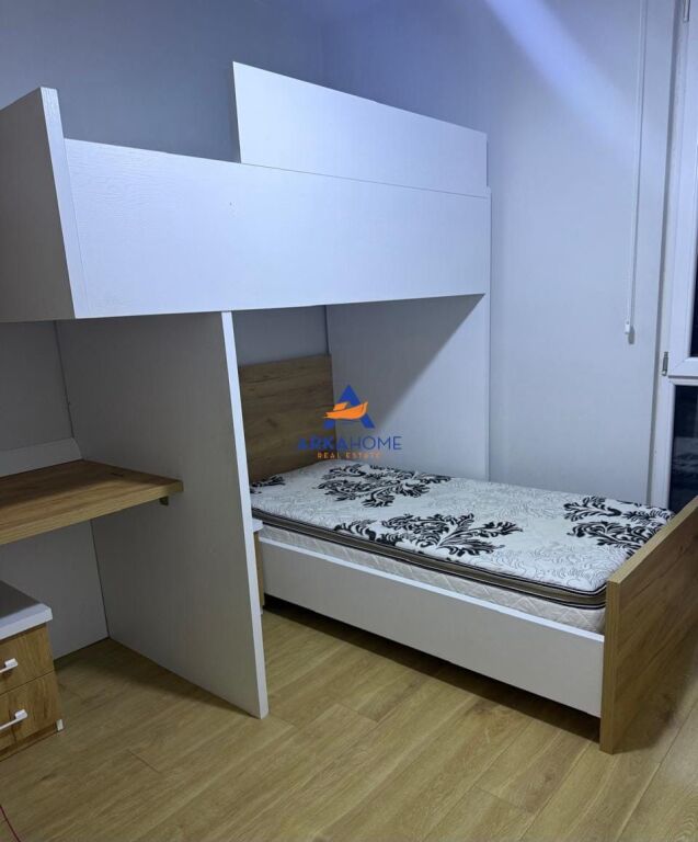APPARTAMENTO IN AFFITTO 2+1+BALCONE "VIA STAVRI THEMELI, VICINO A GLOBE, VIA KAVAJA" 65000 LEKE