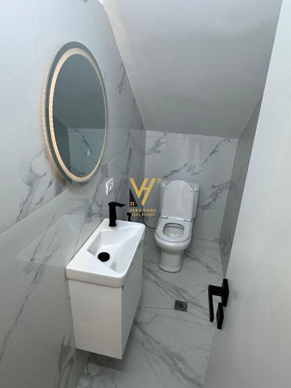 NEGOZIO IN AFFITTO 40 M2 IN VIA DURRESIT 50.000 LEKE