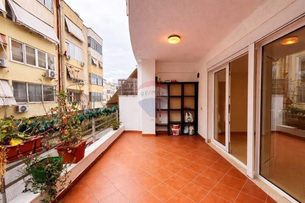 Duplex in vendita a Kodra e Diellit!