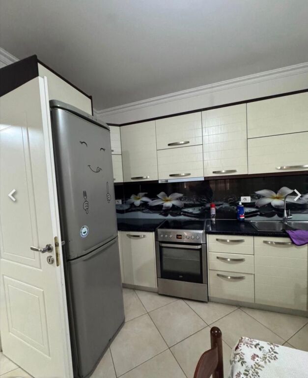 Astir, jepet me qira apartment 1+1! 450 Euro