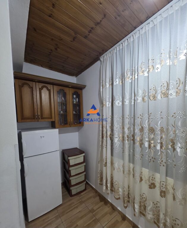 APPARTAMENTO IN AFFITTO 1+1 "VICINO ALLA SCUOLA HASAN PRISHTINA, CIMITERO BAMIT" 40.000 LEKE