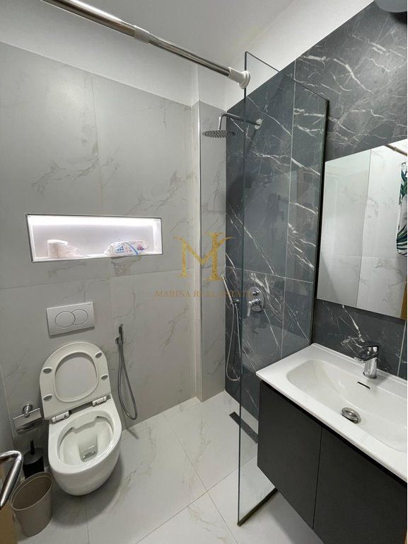 APARTAMENT 1+1 ME QERA NE PLAZH ILIRIA !!