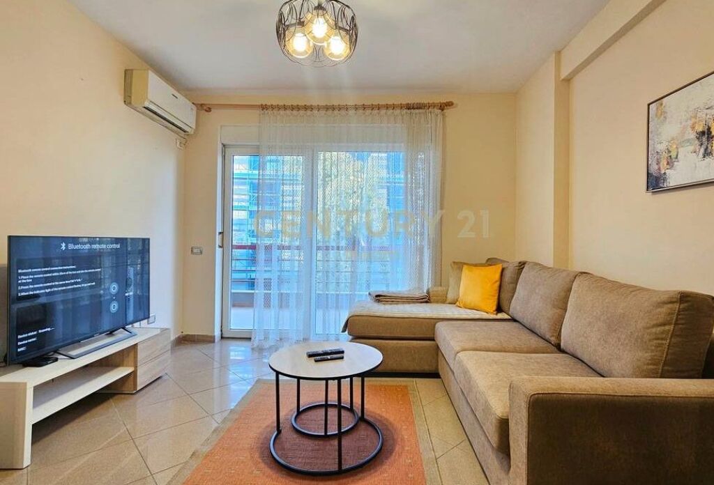 Apartament 2+1+2+ Post Parkimi , Liqeni i Thate