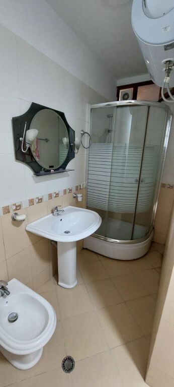 Apartament 1+1 ne qira Pazari i Ri