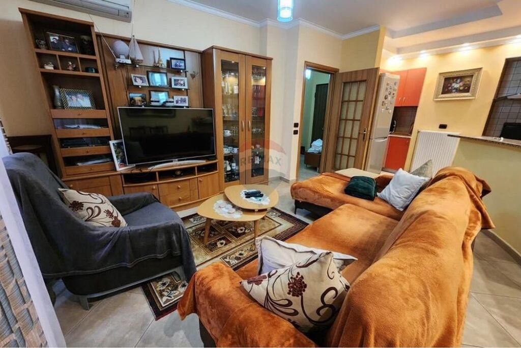 Apartament 3+1+1 Poste P te Rr e Bogdaneve!