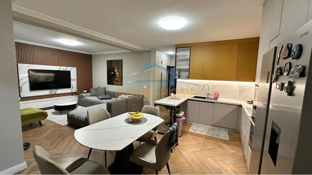 Apartment 2+1 for sale Elbasanit Street, Tirana