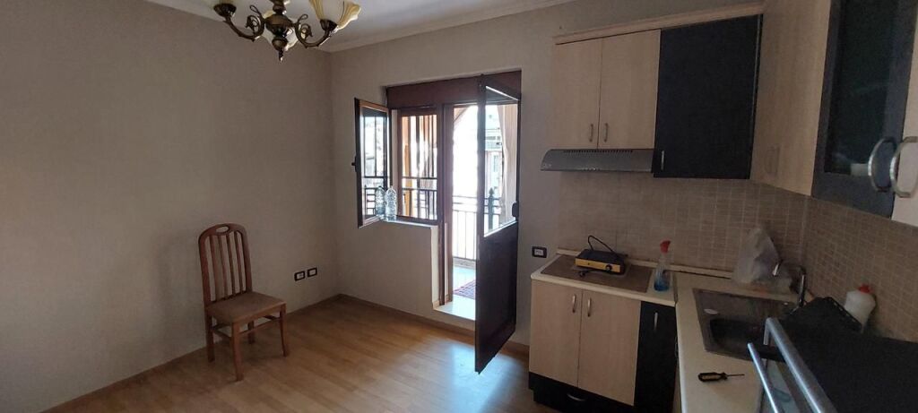 Apartament 1+1 ne qira Pazari i Ri