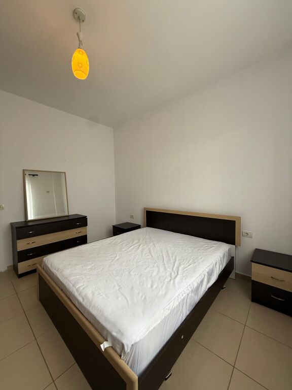 🏠AFFITTASI Appartamento 1+1 📍Via 5 Maggio, vicino a Concord Center 💶Prezzo: 45.000 Leke