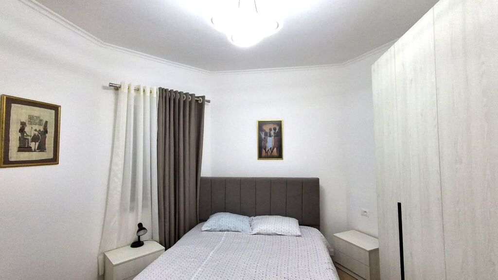 🏡 First floor of a villa for rent in the center