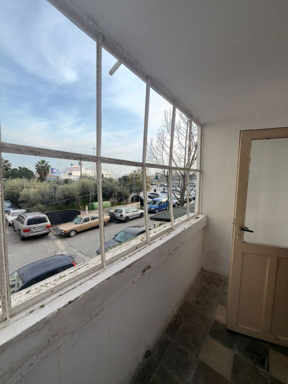 🏡 VENDESI APPARTAMENTO 1+1 + BALCONE – Centro, Via Porto