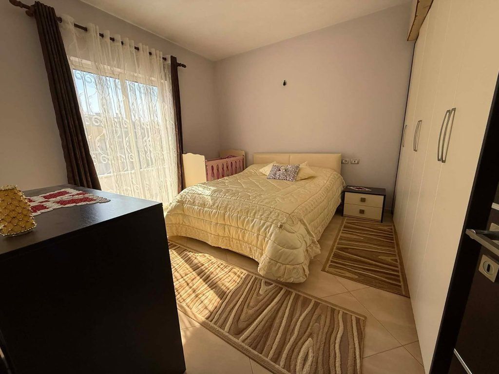 Villa 3+1+2 For Rent in Fresku, Tirana