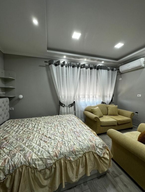 Studio apartments for rent near Casa Italia!