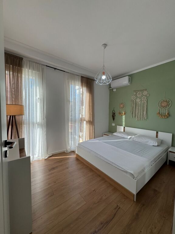 2 Apartament 1+1 per qira tek Rruga e Durresit.