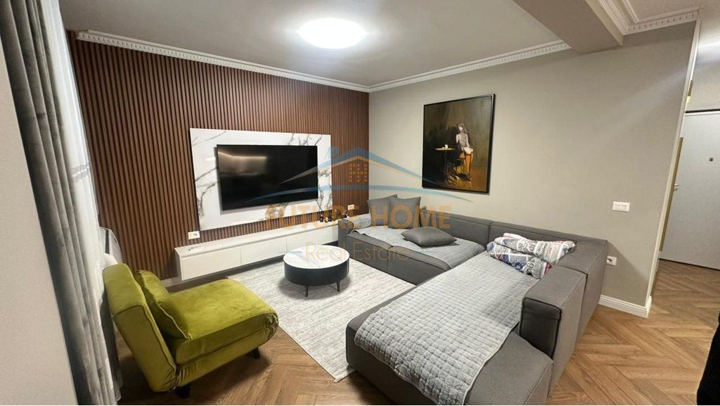 Apartment 2+1 for sale Elbasanit Street, Tirana