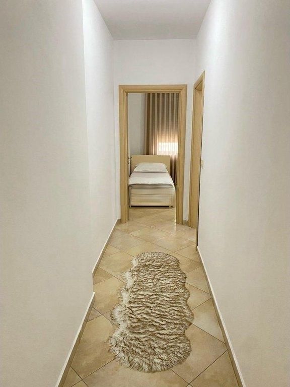 Apartament 2+1 me Qira pranë Hotel Marinaj, Unaza e Re!
