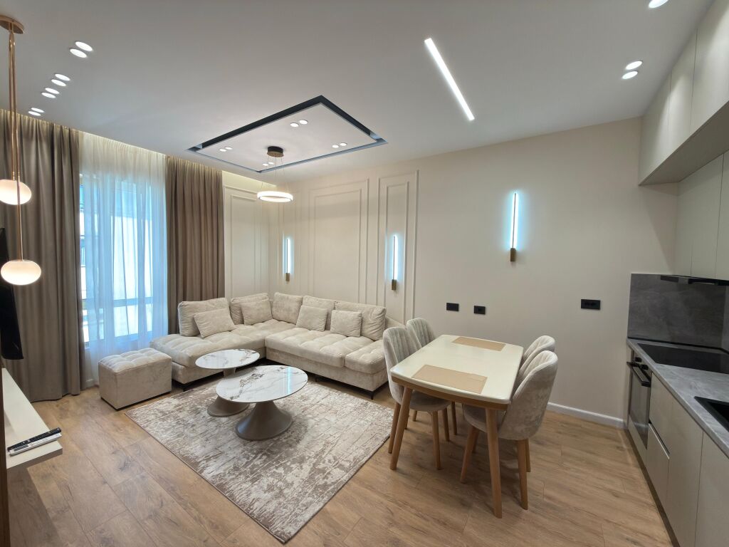 Japim me qira apartament 1+1+ Post Parkimi tek Rruga Faik Konica!