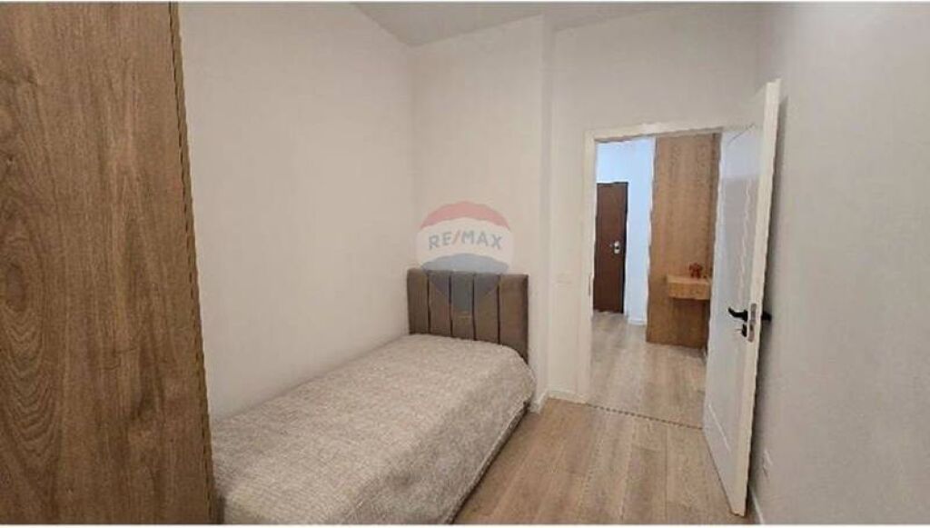 !!!Apartament - Për Qira - Sheshi Skënderbej, Tiranë!!!