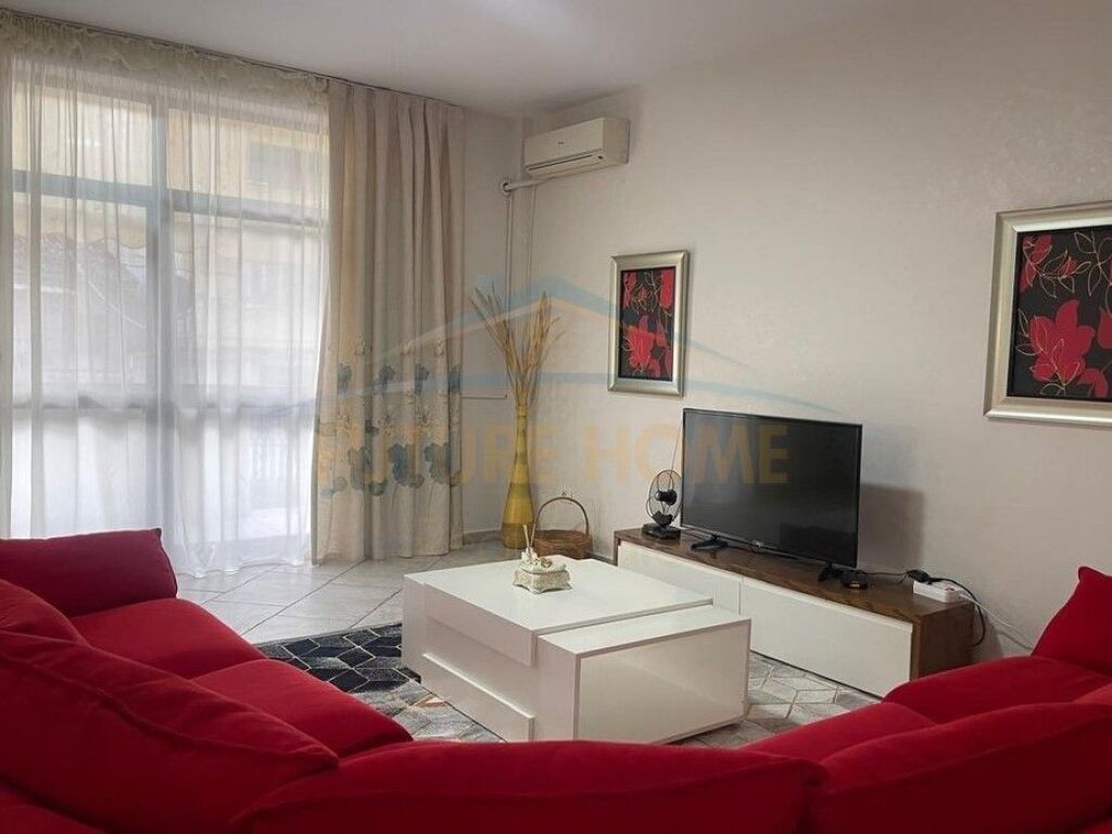 Affitto, Appartamento 2+1, Scuola Rossa, Tirana