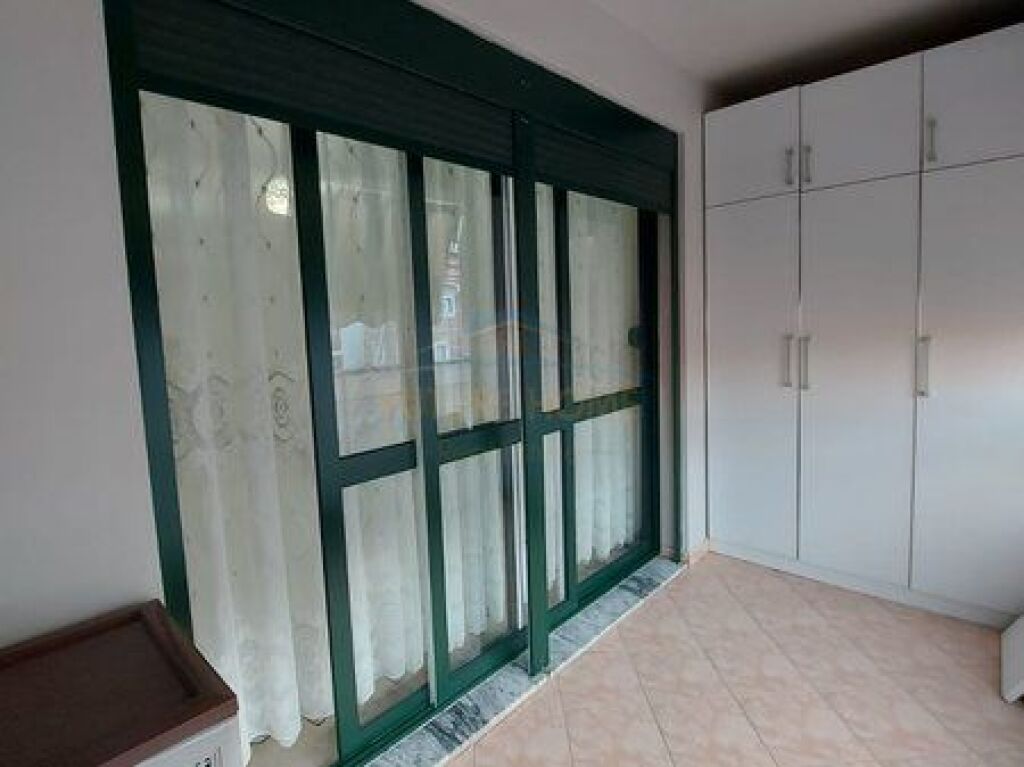 In vendita, Appartamento 2+1+2, Via 5 Maji, Tirana.
