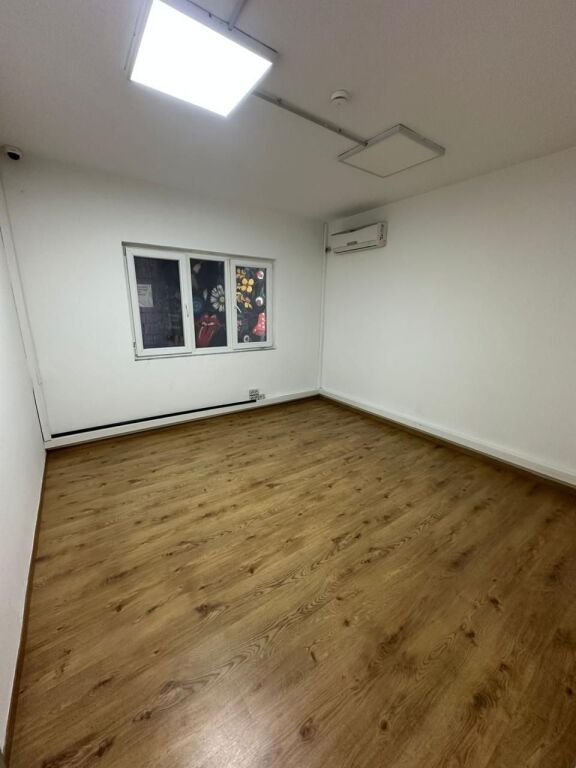 AMBIENT ZYRE PER QERA NE BLLOK