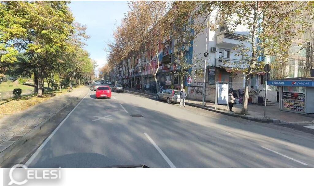 BLV.BAJRAM CURRI, RESTORANT PER QIRA 2,000 € /Muaj