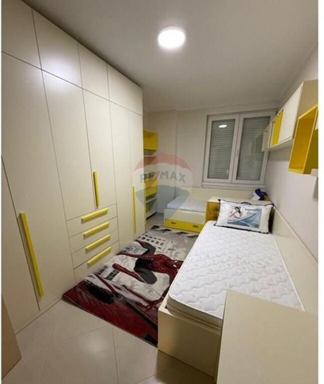 Apartament 2+1+2 me qera tek 21 Dhjetori Kontakti