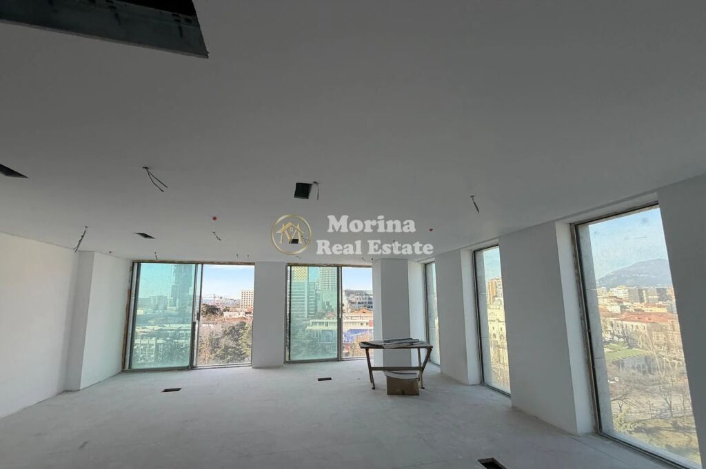 Shitje | Ambjent Biznesi | Downtown One | 640000 €