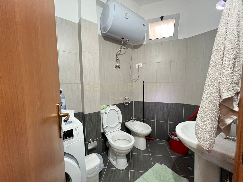 SHITET APARTAMENT 2+1+2 TUALETE NE PLAZH ILIRIA !