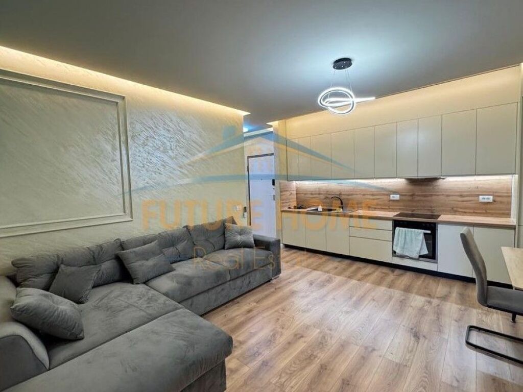 Shitet, Apartament 2+1+2 Poste parkimi, Rose Garden Rezidencë, TEG - Pamja 2