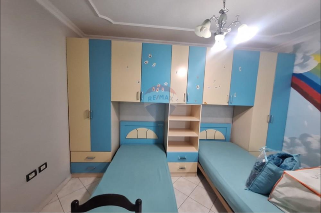 Apartament per shitje 2+1+2 + post parkim ne Laprake