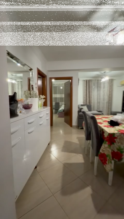 Apartament 3+1, Astir!