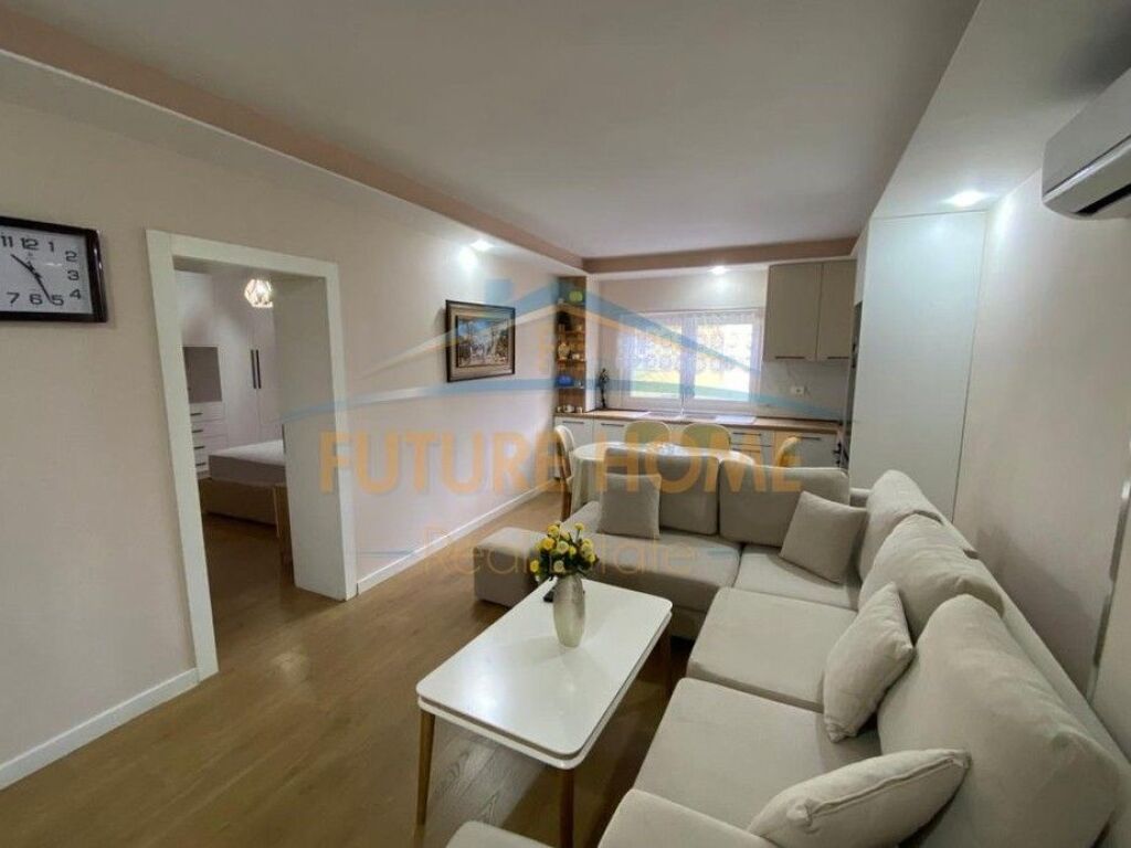 Qera, Apartament 1+1, Komuna Parisit, Tiranë