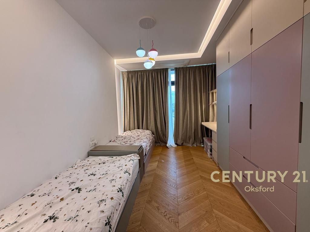 Shesim apartament luksoz, tek Rezidenca Lake View! 750,000 €