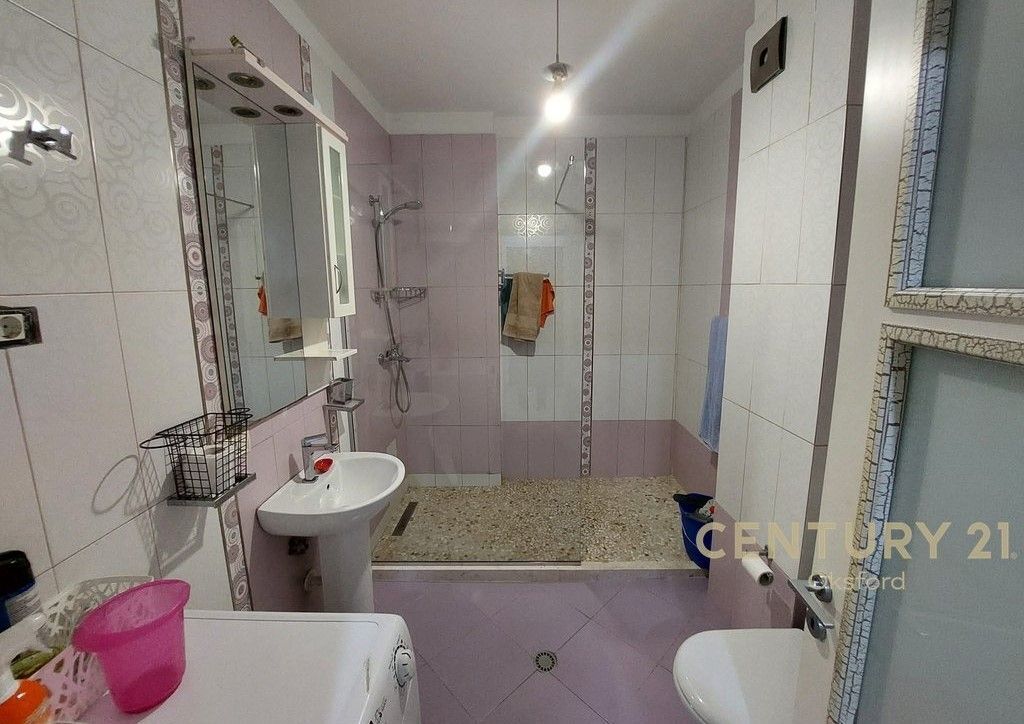 Astir For Sale Apartment 2+1 + Closed Garage for 2 Cars