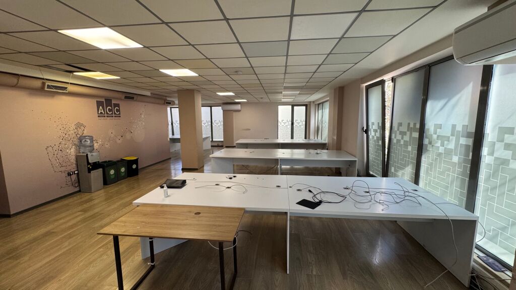 🔥AMBIENTE COMMERCIALE IN AFFITTO NEL CUORE DI TIRANA! 🔥