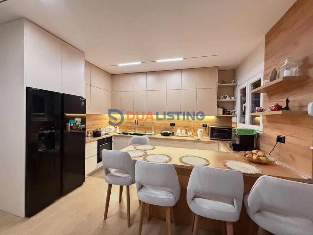 Jepet me qira apartament 2+1, Rruga e Dibres !