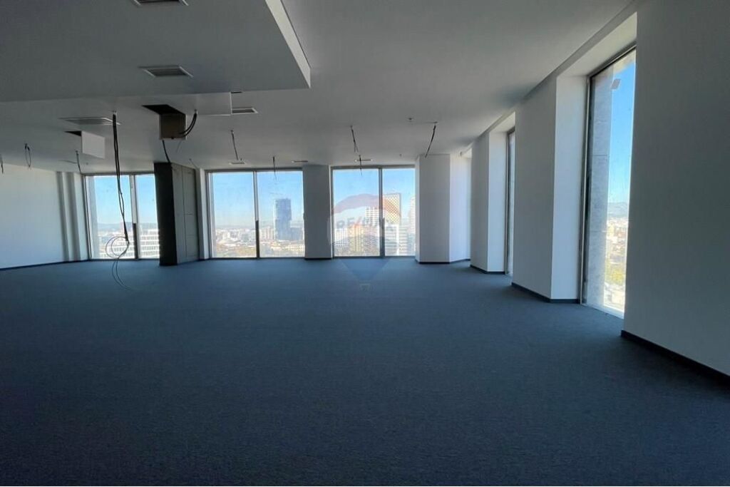 !!!Office - For Rent - Elbasani Street, Tirana!!!
