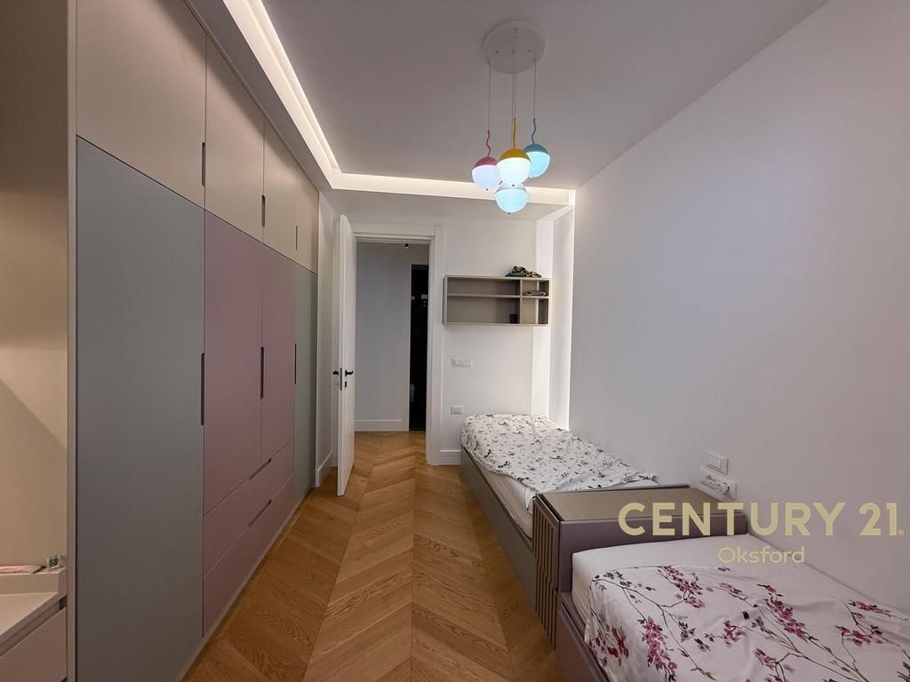 Shesim apartament luksoz, tek Rezidenca Lake View! 750,000 €