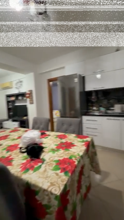Apartament 3+1, Astir!