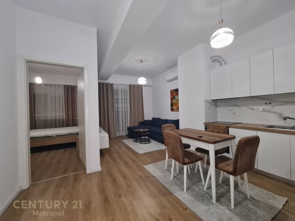 Shes apartament 1+1 te arreduar totalisht ne Rezidencen Kaimi!