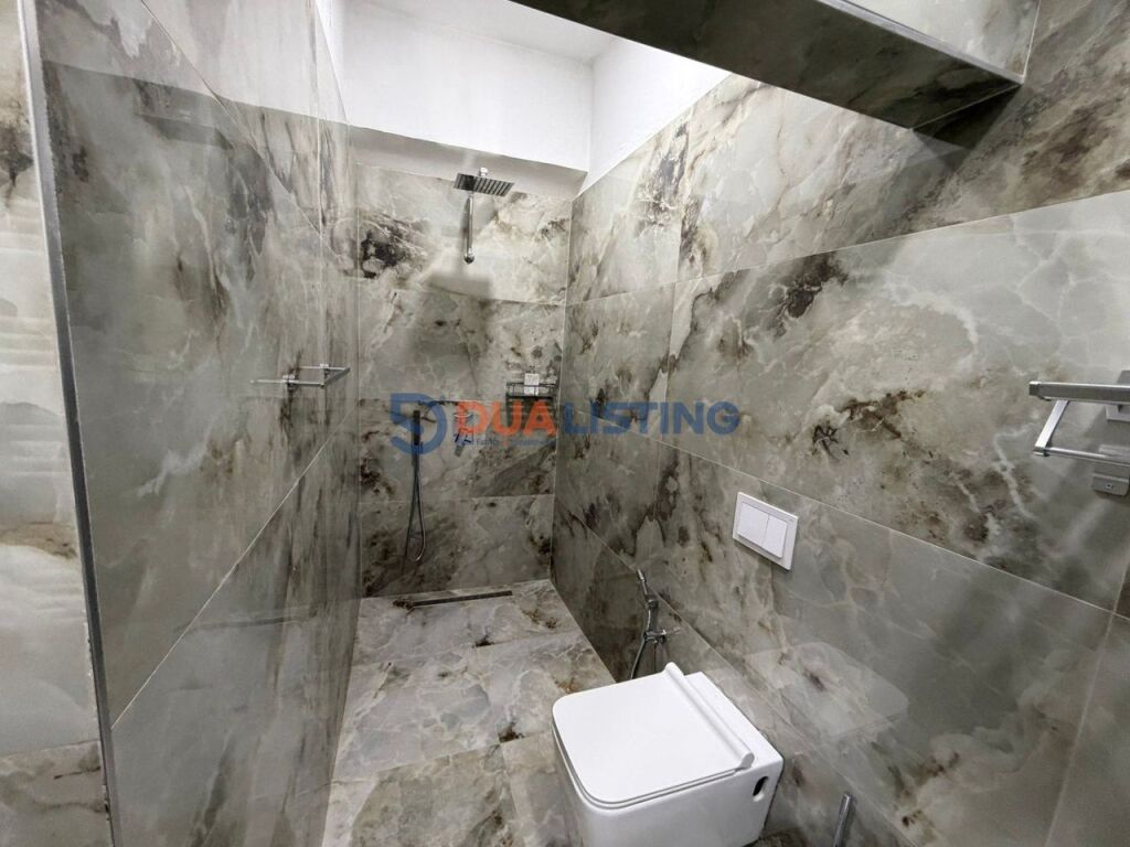 Jepet me qira apartament 2+1 me oborr dhe post parkimi te Kopshti Zoologjik ! - Më shumë