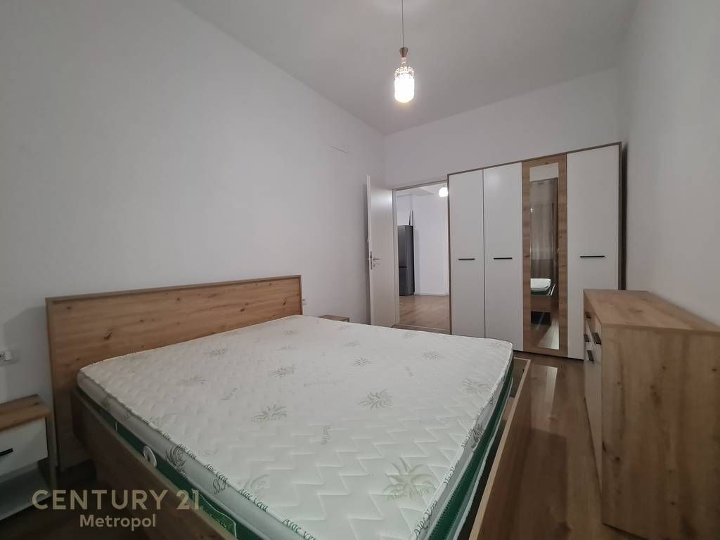 Shes apartament 1+1 te arreduar totalisht ne Rezidencen Kaimi!