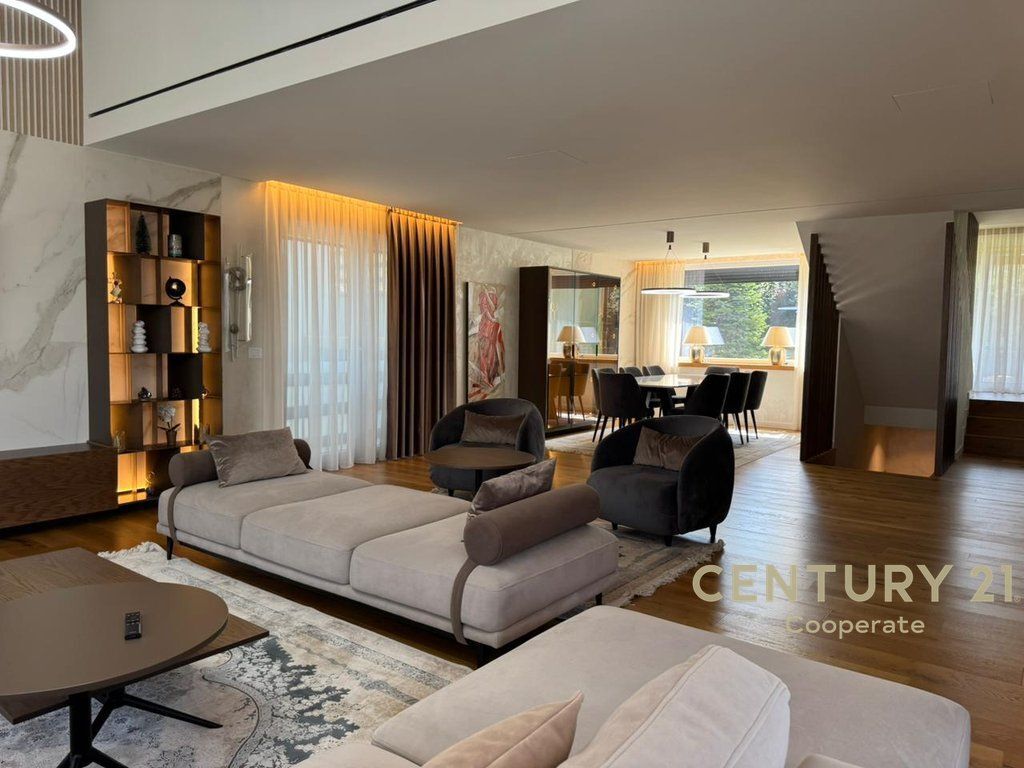 SHESIM VILË LUKSOZE NË LONG HILL RESIDENCE 1,600,000 €